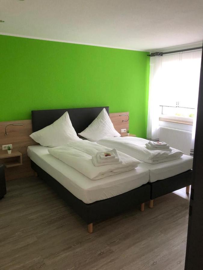 Hotel Unter Den Linden Kierspe ภายนอก รูปภาพ